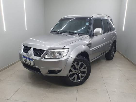MITSUBISHI PAJERO TR4 2.0 4X2 16V 140CV FLEX 4P AUTOMÁTICO MITSUBISHI PAJERO TR4 2.0 4X2 16V 140CV FLEX 4P AUTOMÁTICO